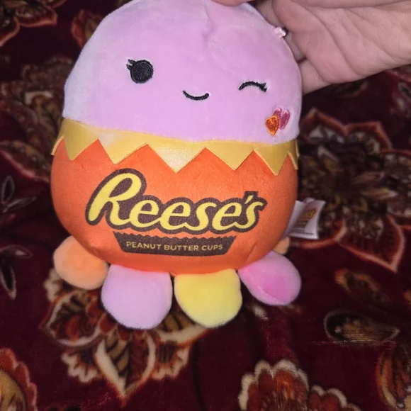 Squishmallows Reese's Pink & Orange Winking Octopus Plush - Picture 6 of 6